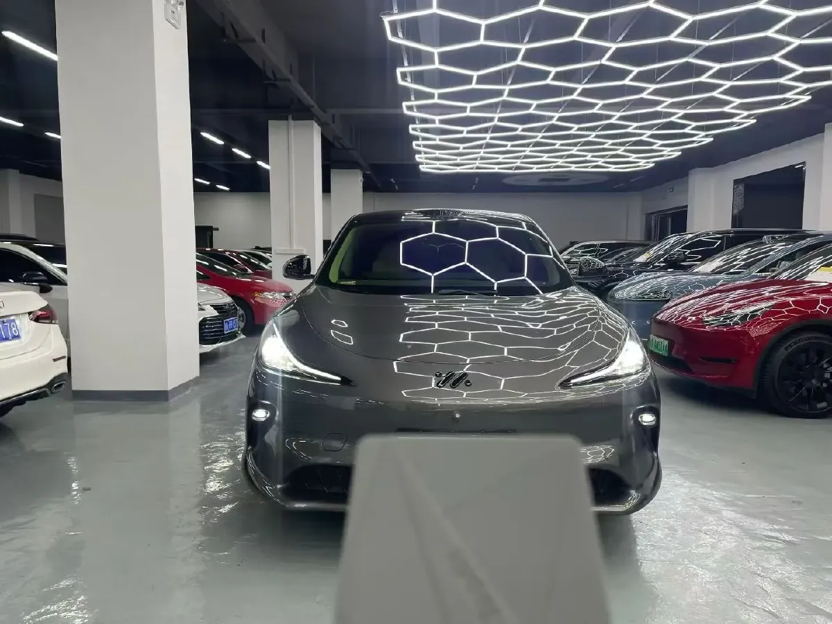 2025 IM LS6 BEV 100KWH,autocango,china used car exporter,china ev exporter,chinese used car exporter,chinese used ev exporter