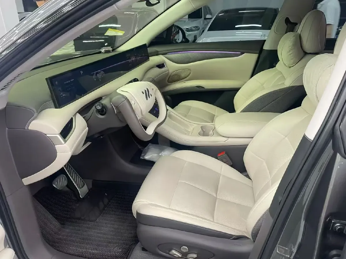 2025 IM LS6 BEV 100KWH,autocango,china used car exporter,china ev exporter,chinese used car exporter,chinese used ev exporter