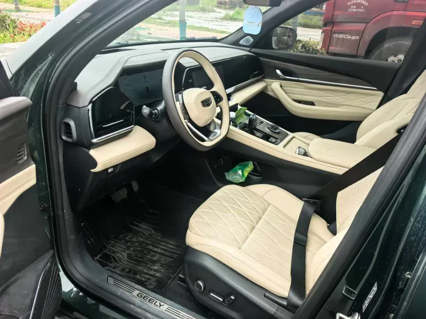 2025 Geely Monjaro 2.0T 238HP L4 8AT,autocango,china used car exporter,china ev exporter,chinese used car exporter,chinese used ev exporter