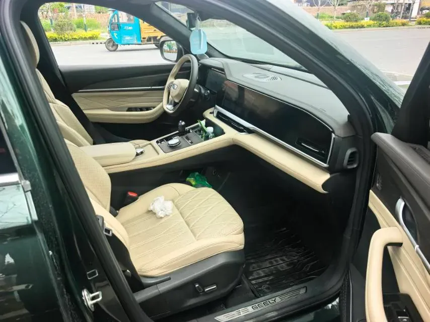 2025 Geely Monjaro 2.0T 238HP L4 8AT,autocango,china used car exporter,china ev exporter,chinese used car exporter,chinese used ev exporter