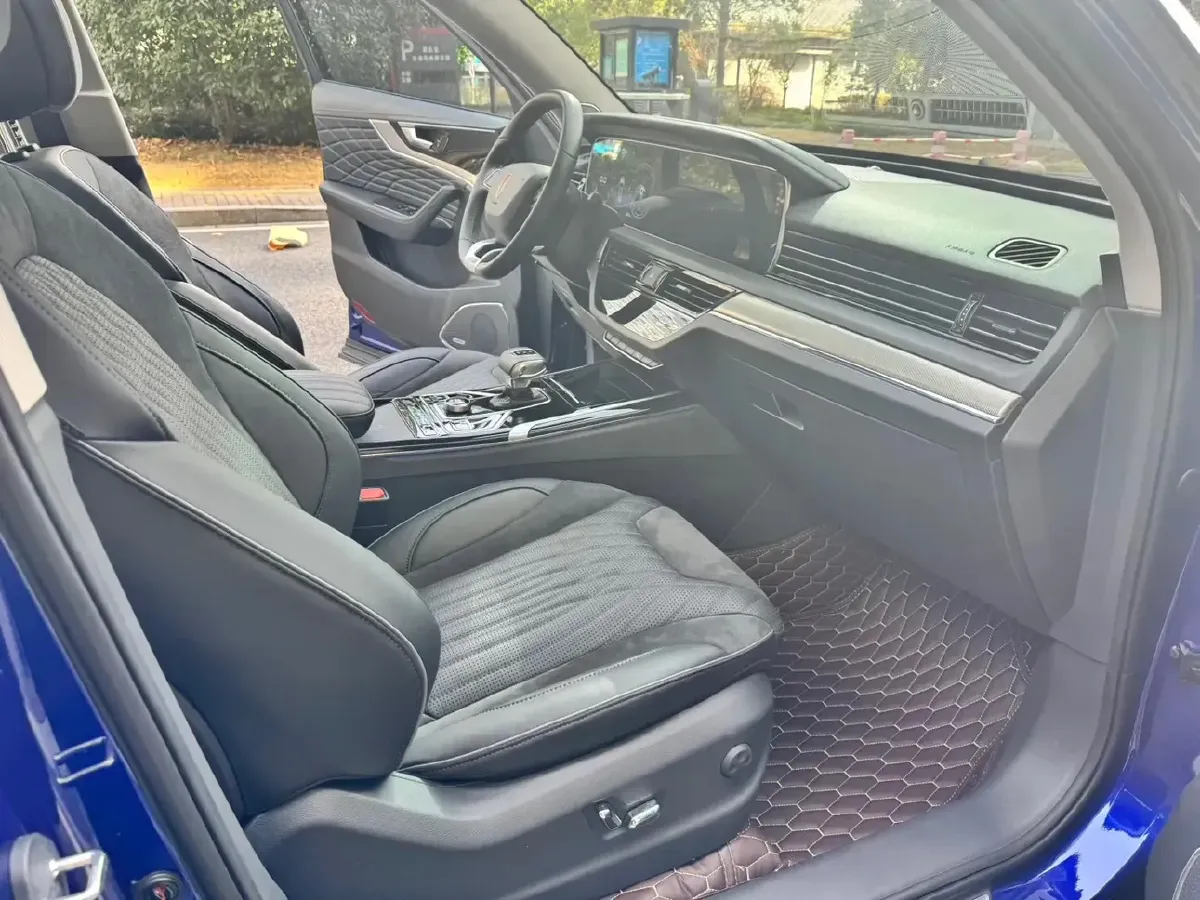 2022 HongQi HS5 2.0T 224HP L4 6AT,autocango,china used car exporter,china ev exporter,chinese used car exporter,chinese used ev exporter