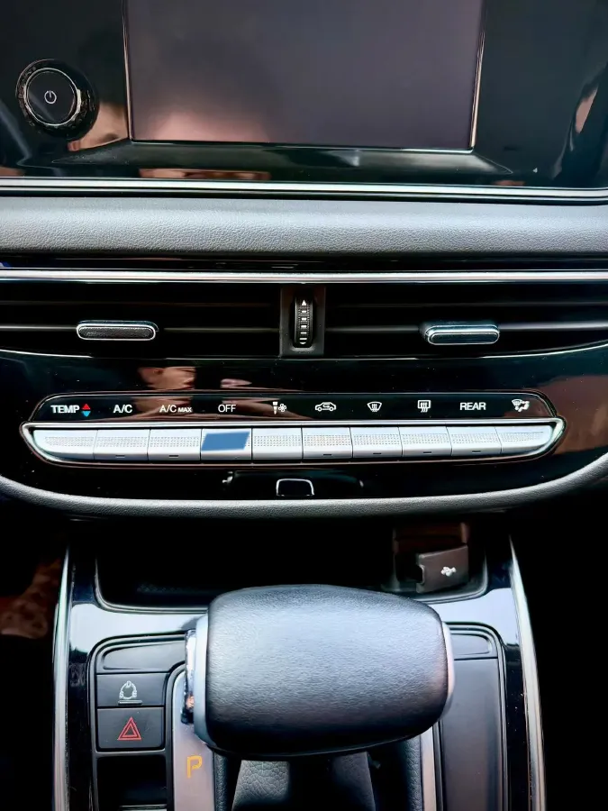 2021 GAC Trumpchi M6 1.5T 169HP L4 7DCT,autocango,china used car exporter,china ev exporter,chinese used car exporter,chinese used ev exporter