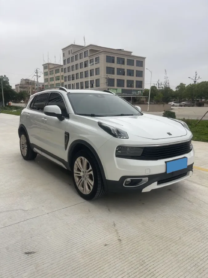 2017 LYNK&CO 01 2.0T 190HP L4 6AT,autocango,china used car exporter,china ev exporter,chinese used car exporter,chinese used ev exporter