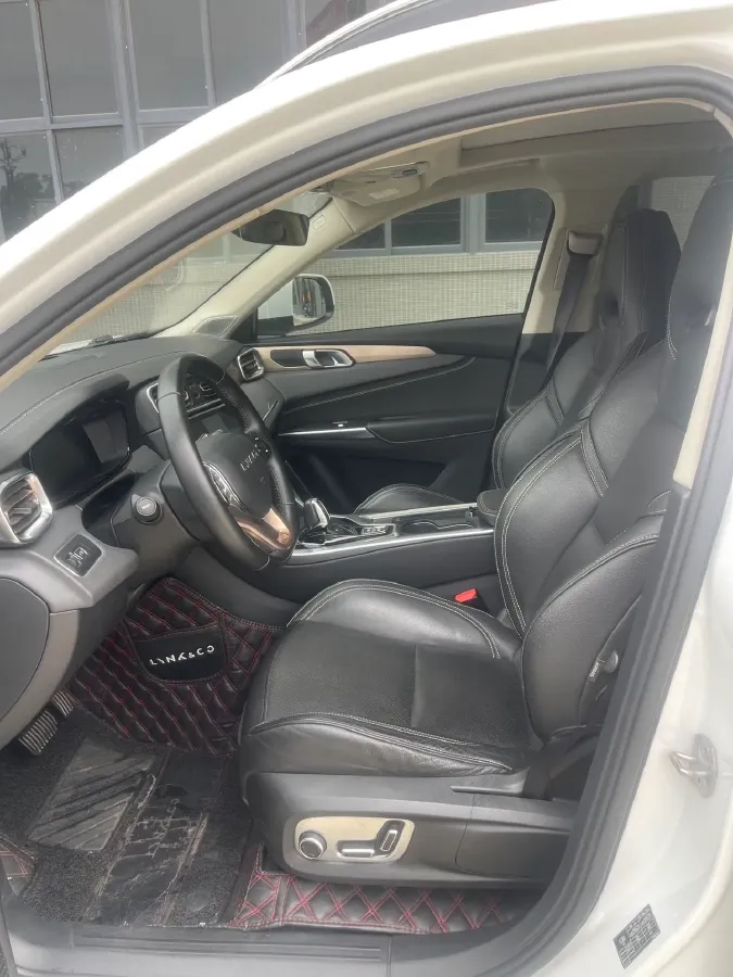 2017 LYNK&CO 01 2.0T 190HP L4 6AT,autocango,china used car exporter,china ev exporter,chinese used car exporter,chinese used ev exporter