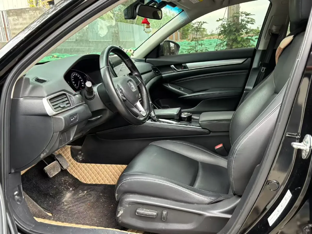 2022 Honda Accord 1.5T 194HP L4 CVT,autocango,china used car exporter,china ev exporter,chinese used car exporter,chinese used ev exporter