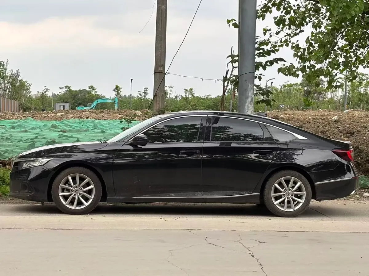 2022 Honda Accord 1.5T 194HP L4 CVT,autocango,china used car exporter,china ev exporter,chinese used car exporter,chinese used ev exporter