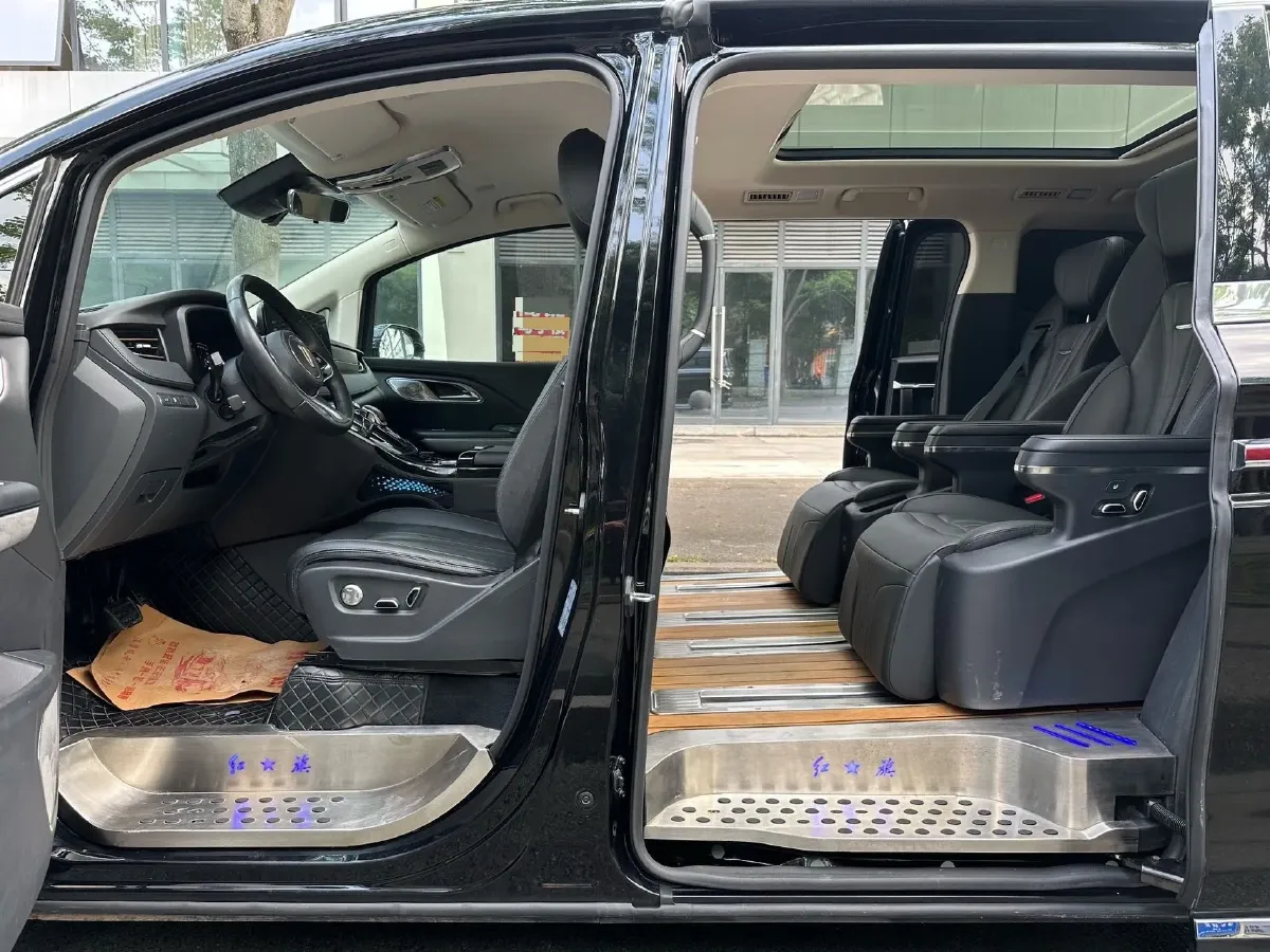 2023 HongQi HQ9 2.0T 252HP L4 8AT,autocango,china used car exporter,china ev exporter,chinese used car exporter,chinese used ev exporter