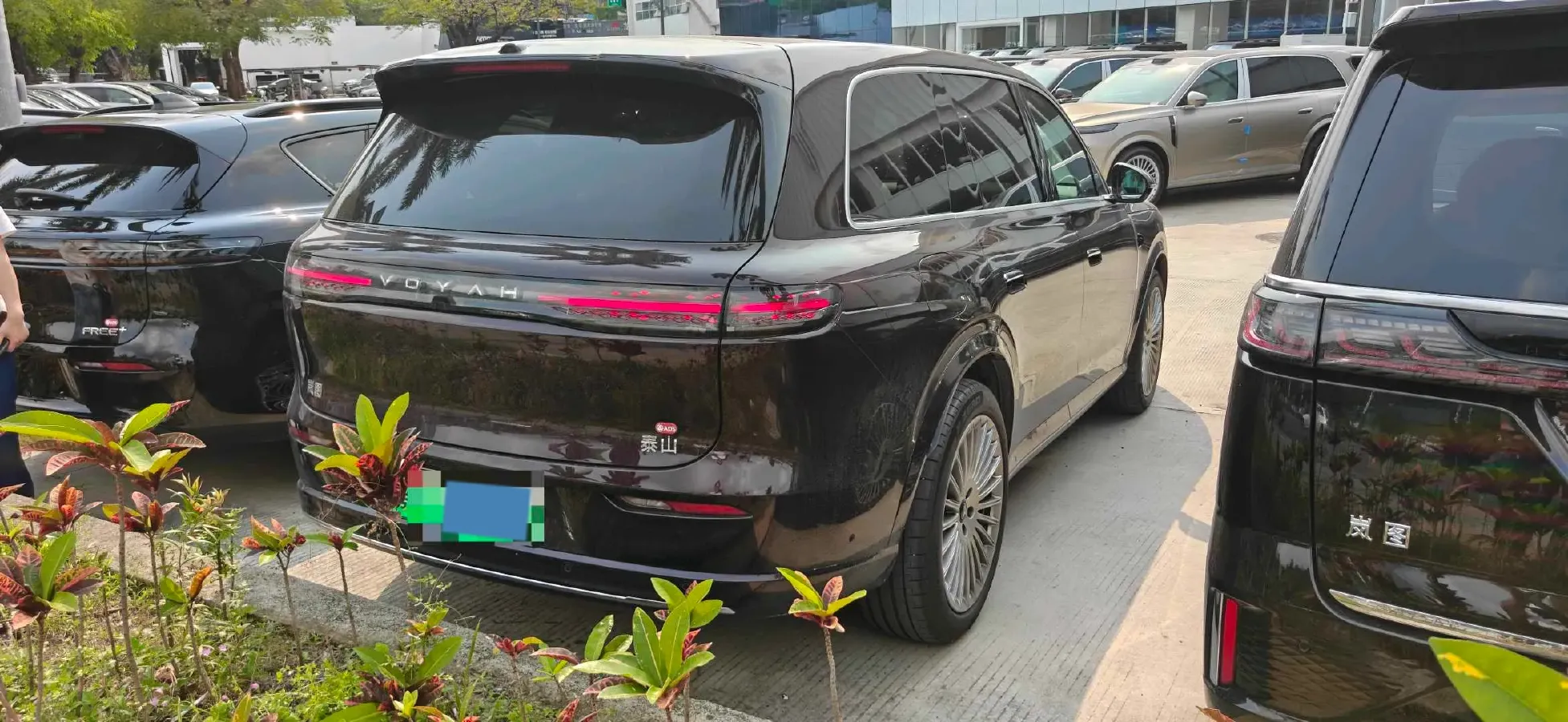 2026 Voyah 9L 1.5T 150HP L4 PHEV,autocango,china used car exporter,china ev exporter,chinese used car exporter,chinese used ev exporter