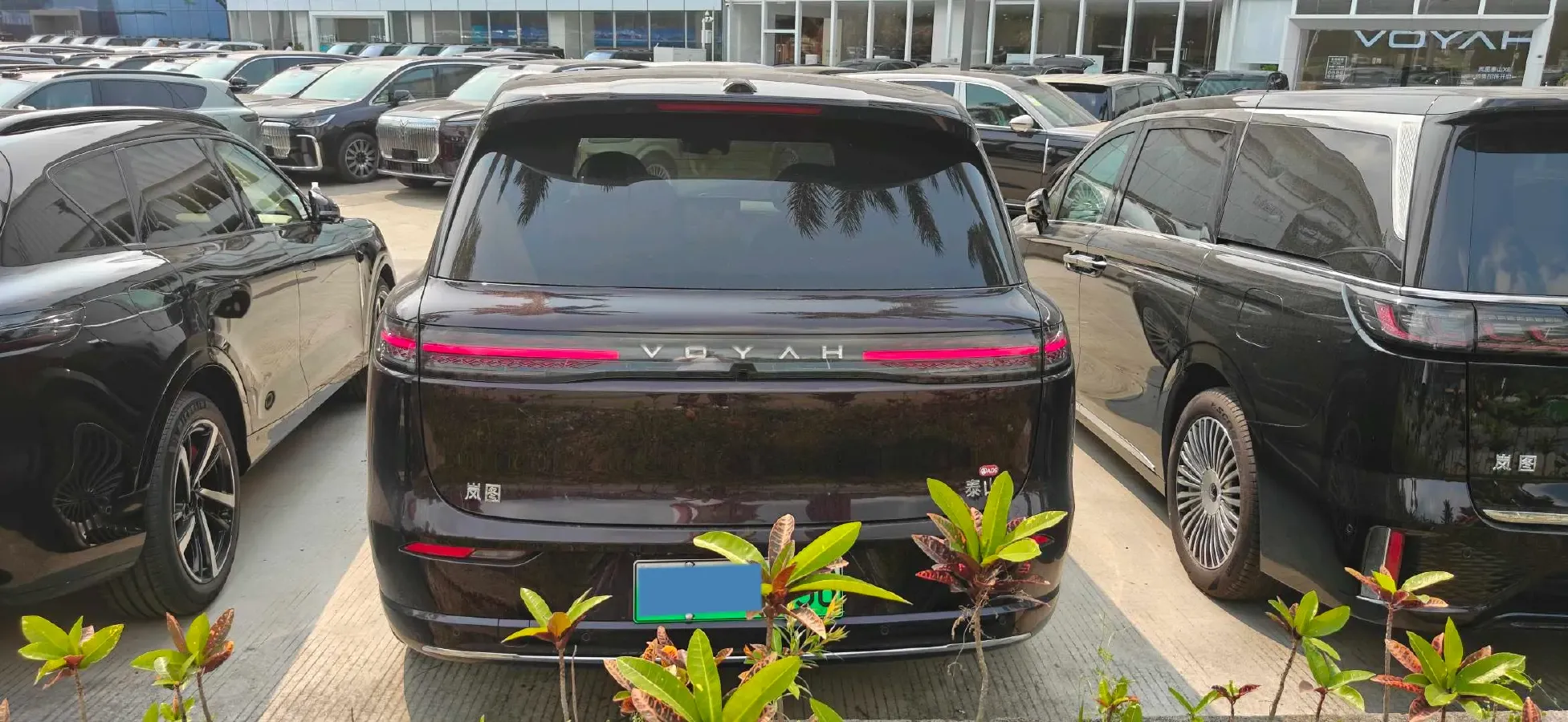 2026 Voyah 9L 1.5T 150HP L4 PHEV,autocango,china used car exporter,china ev exporter,chinese used car exporter,chinese used ev exporter