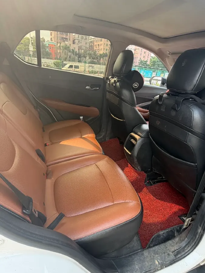 2019 BaoJun RM-5 1.5L 99HP L4 6MT,autocango,china used car exporter,china ev exporter,chinese used car exporter,chinese used ev exporter