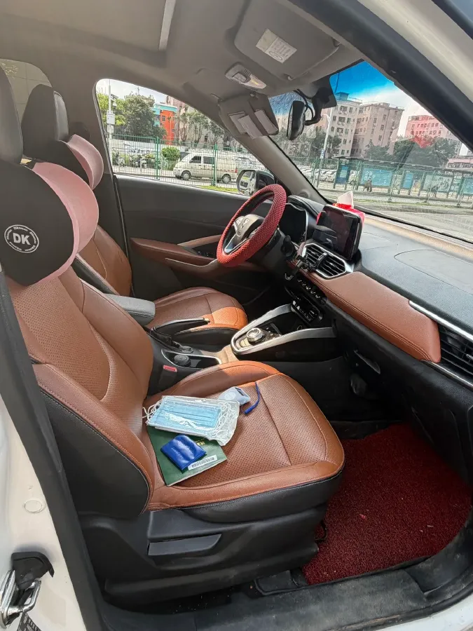 2019 BaoJun RM-5 1.5L 99HP L4 6MT,autocango,china used car exporter,china ev exporter,chinese used car exporter,chinese used ev exporter