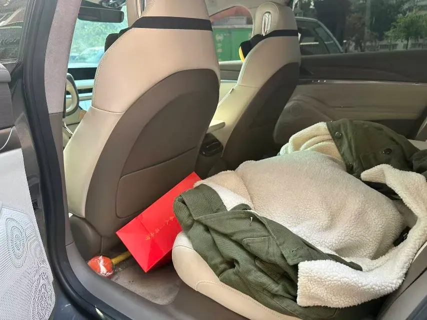 2022 IM L7 BEV 90KWH,autocango,china used car exporter,china ev exporter,chinese used car exporter,chinese used ev exporter