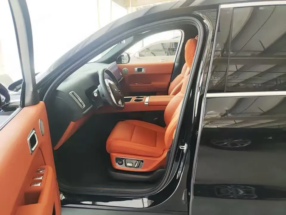 2024 Volvo S60 2.0T 197HP L4 7DCT,autocango,china used car exporter,china ev exporter,chinese used car exporter,chinese used ev exporter