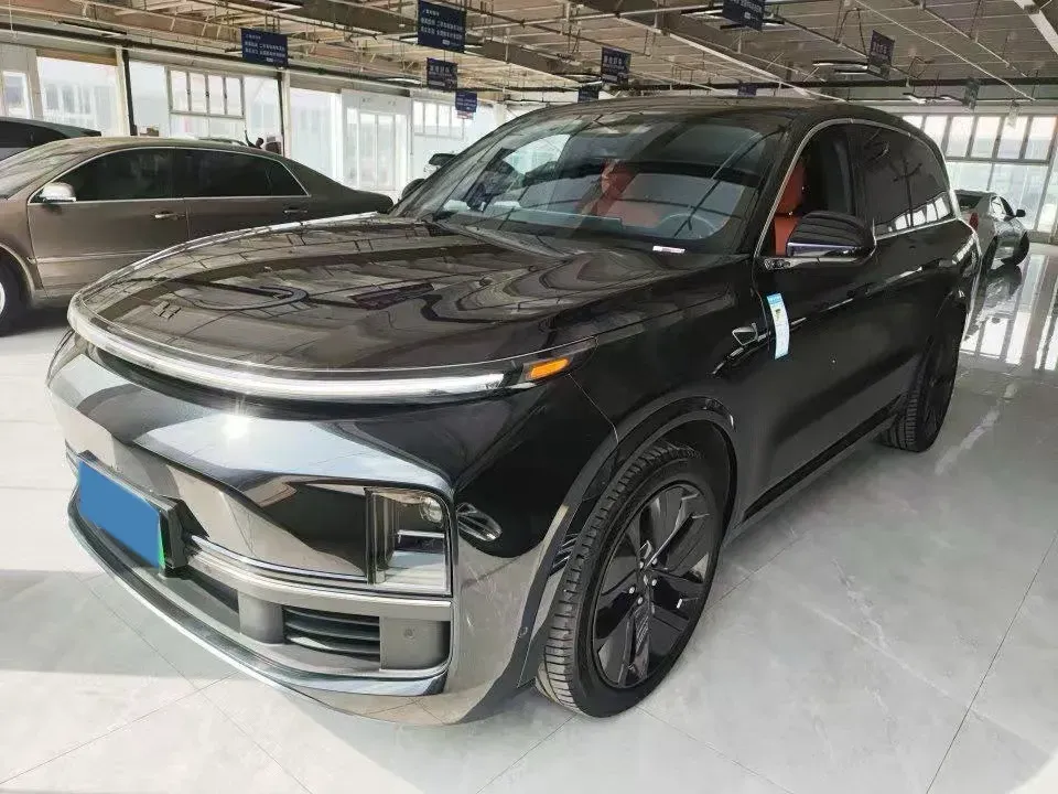 2024 Volvo S60 2.0T 197HP L4 7DCT,autocango,china used car exporter,china ev exporter,chinese used car exporter,chinese used ev exporter