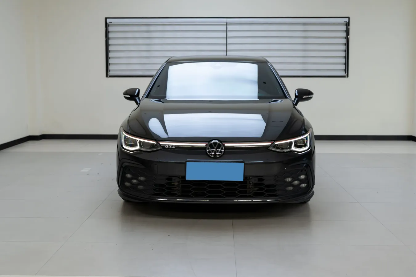 2023 Volkswagen GolfGTI 2.0T 220HP L4 7DCT,autocango,china used car exporter,china ev exporter,chinese used car exporter,chinese used ev exporter