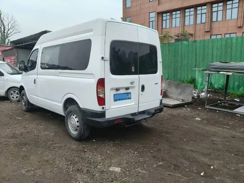 2019 MAXUS XinTu V80 2.5T 136HP L4 6MT,autocango,china used car exporter,china ev exporter,chinese used car exporter,chinese used ev exporter