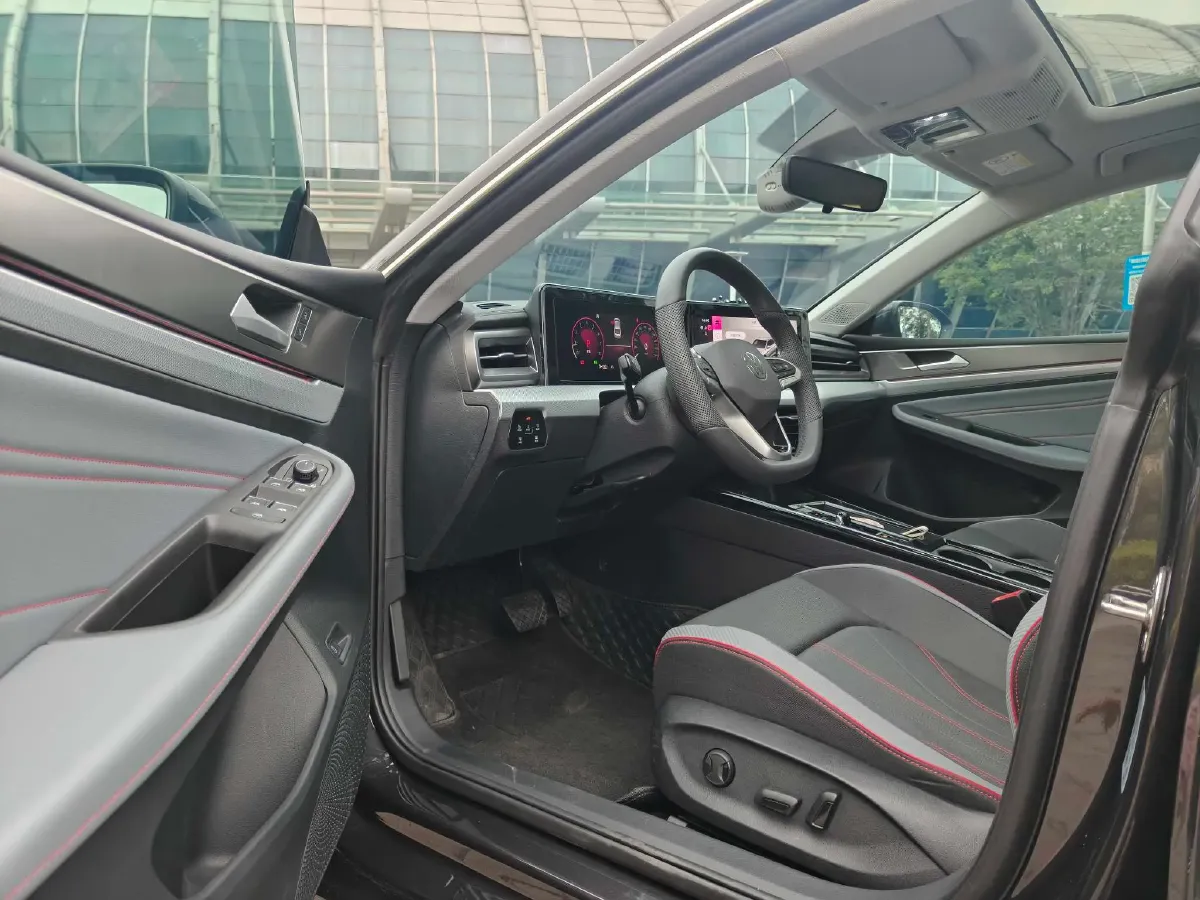 2024 Volkswagen Lamando 1.4T 150HP L4 7DCT,autocango,china used car exporter,china ev exporter,chinese used car exporter,chinese used ev exporter