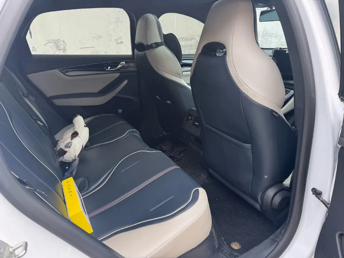 2021 Haval F7 1.5T 169HP L4 7DCT,autocango,china used car exporter,china ev exporter,chinese used car exporter,chinese used ev exporter