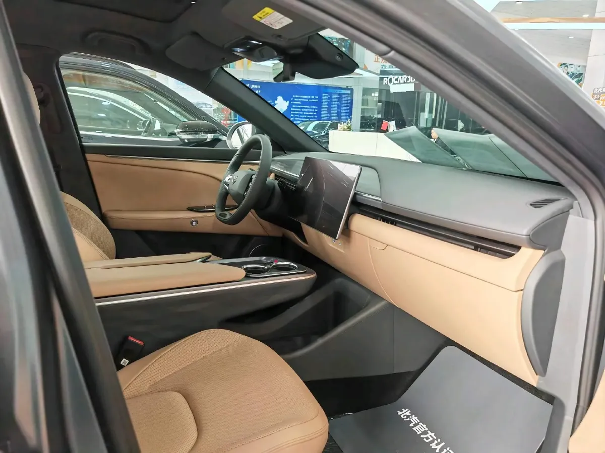 2025 MAXUS G10 2.0T 261HP L4 8AT,autocango,china used car exporter,china ev exporter,chinese used car exporter,chinese used ev exporter