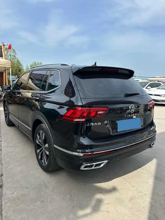 2024 Volkswagen Tiguan L 2.0T 186HP L4 7DCT,autocango,china used car exporter,china ev exporter,chinese used car exporter,chinese used ev exporter