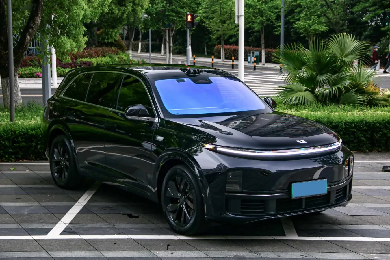 2023 Li L7 Range Extended 154HP REEV 40.9KWH,autocango,china used car exporter,china ev exporter,chinese used car exporter,chinese used ev exporter