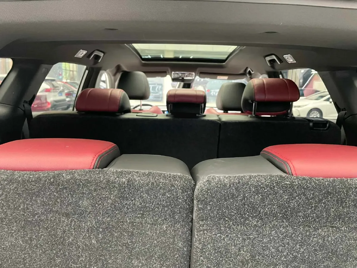 2021 Chery Tiggo 8 Plus 1.6T 197HP L4 7DCT,autocango,china used car exporter,china ev exporter,chinese used car exporter,chinese used ev exporter