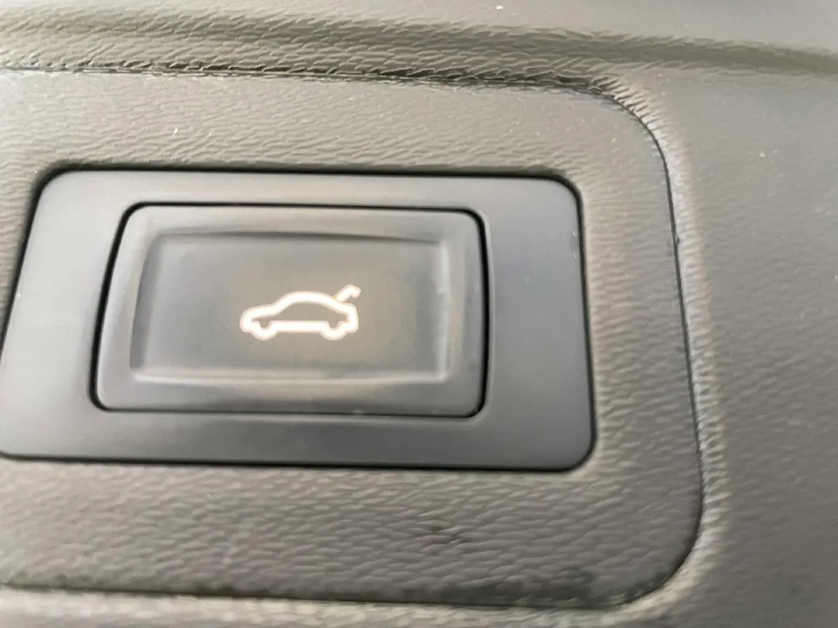 2021 Chery Tiggo 8 Plus 1.6T 197HP L4 7DCT,autocango,china used car exporter,china ev exporter,chinese used car exporter,chinese used ev exporter