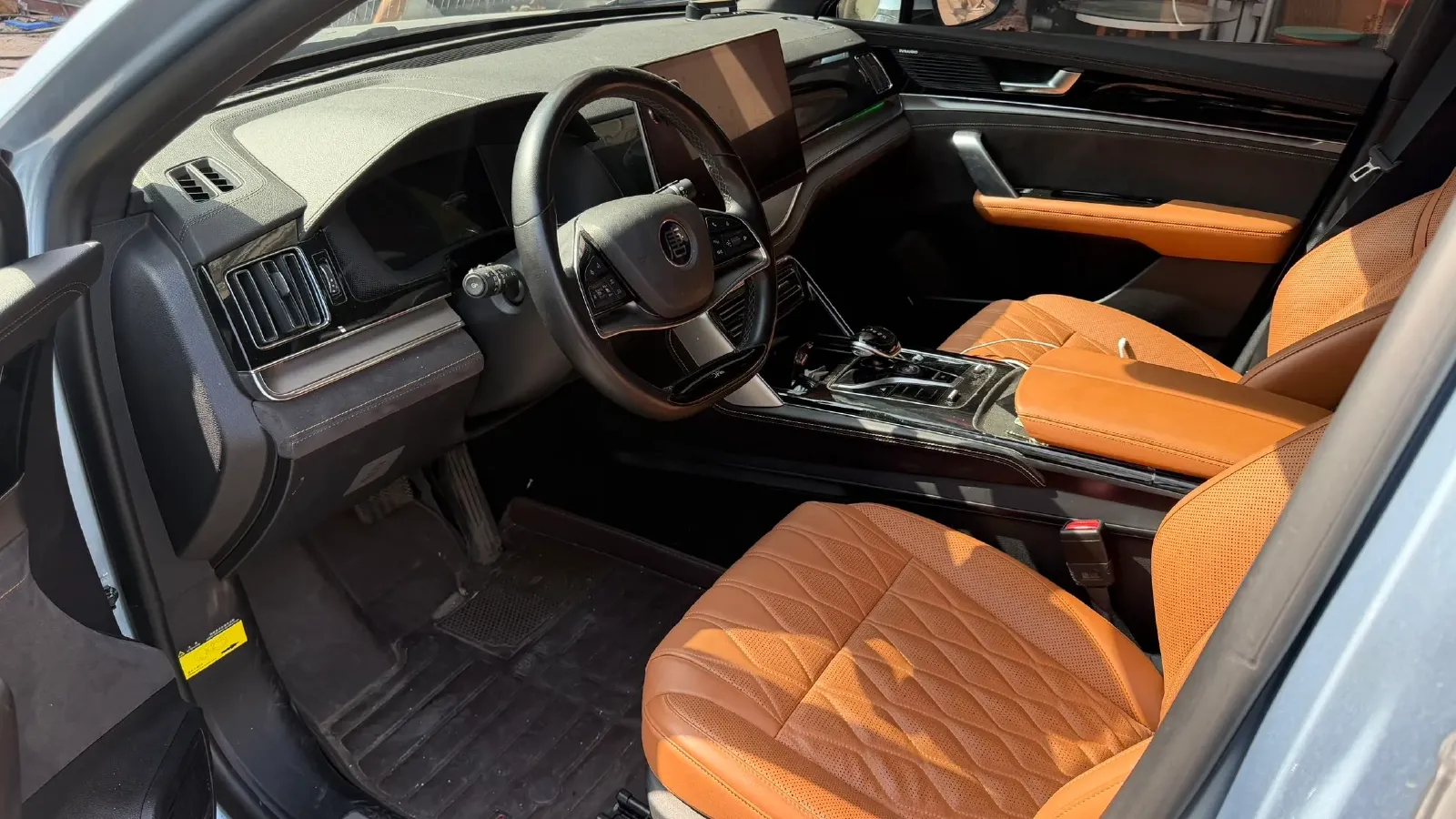 2023 BYD Tang 1.5T 139HP L4 E-CVT PHEV 21.504KWH,autocango,china used car exporter,china ev exporter,chinese used car exporter,chinese used ev exporter