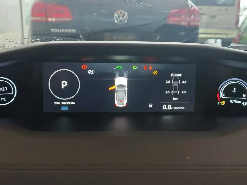 2023 ChangAn UNI-V 1.5T 188HP L4 7DCT,autocango,china used car exporter,china ev exporter,chinese used car exporter,chinese used ev exporter