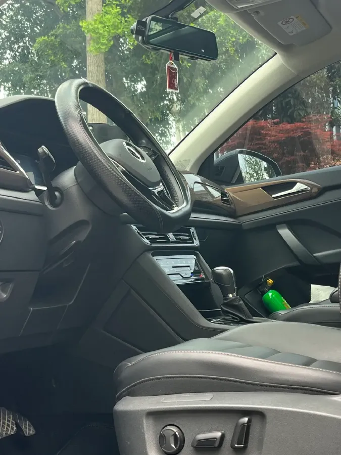 2021 Volkswagen Tharu 1.4T 150HP L4 7DCT,autocango,china used car exporter,china ev exporter,chinese used car exporter,chinese used ev exporter