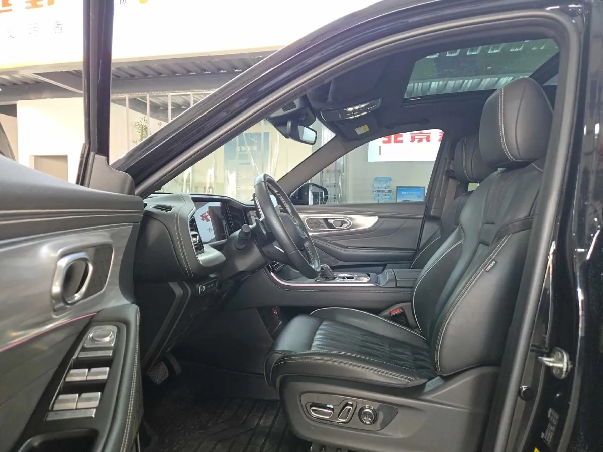 2022 GAC Trumpchi GS8 2.0T 252HP L4 8AT,autocango,china used car exporter,china ev exporter,chinese used car exporter,chinese used ev exporter