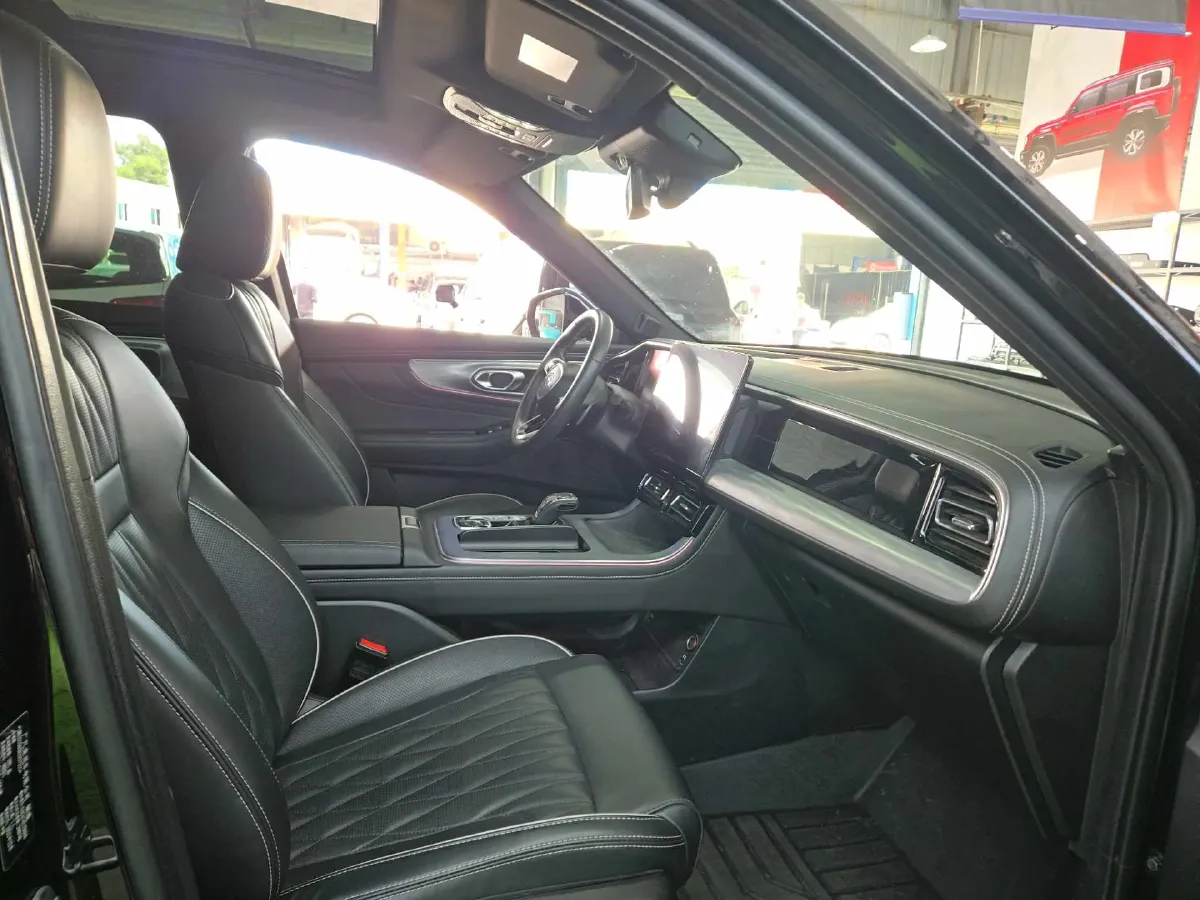 2022 GAC Trumpchi GS8 2.0T 252HP L4 8AT,autocango,china used car exporter,china ev exporter,chinese used car exporter,chinese used ev exporter