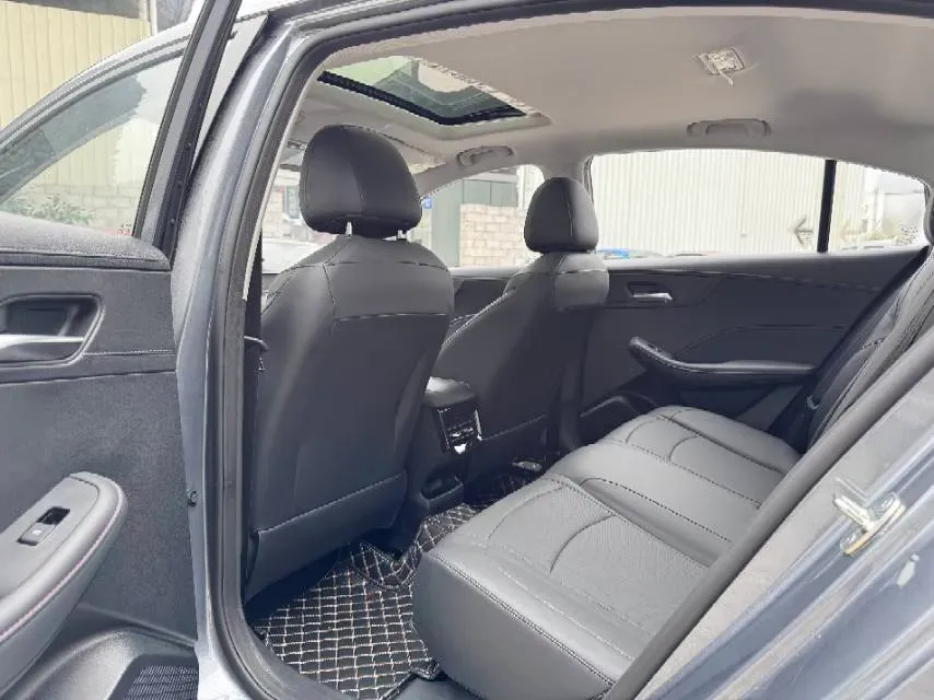 2026 Roewe i5 1.5L 129HP L4 CVT,autocango,china used car exporter,china ev exporter,chinese used car exporter,chinese used ev exporter