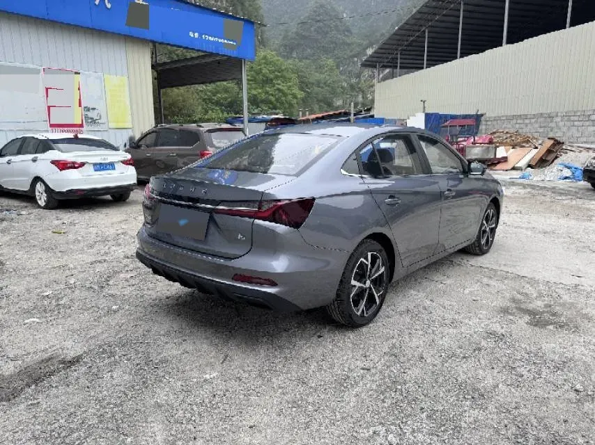 2026 Roewe i5 1.5L 129HP L4 CVT,autocango,china used car exporter,china ev exporter,chinese used car exporter,chinese used ev exporter