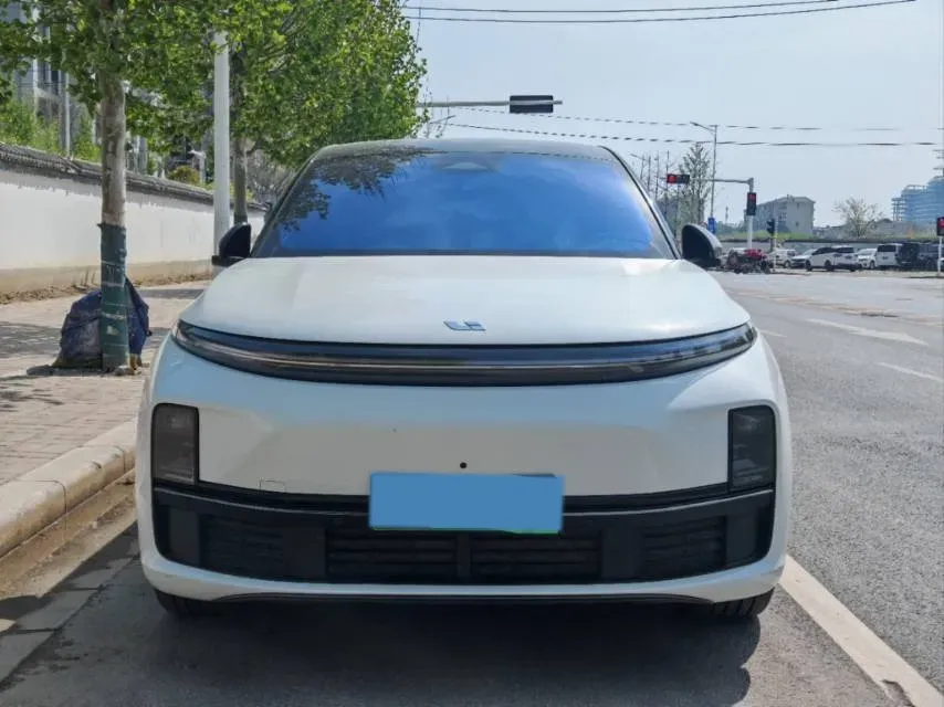 2023 Li L7 Range Extended 154HP REEV 40.9KWH,autocango,china used car exporter,china ev exporter,chinese used car exporter,chinese used ev exporter