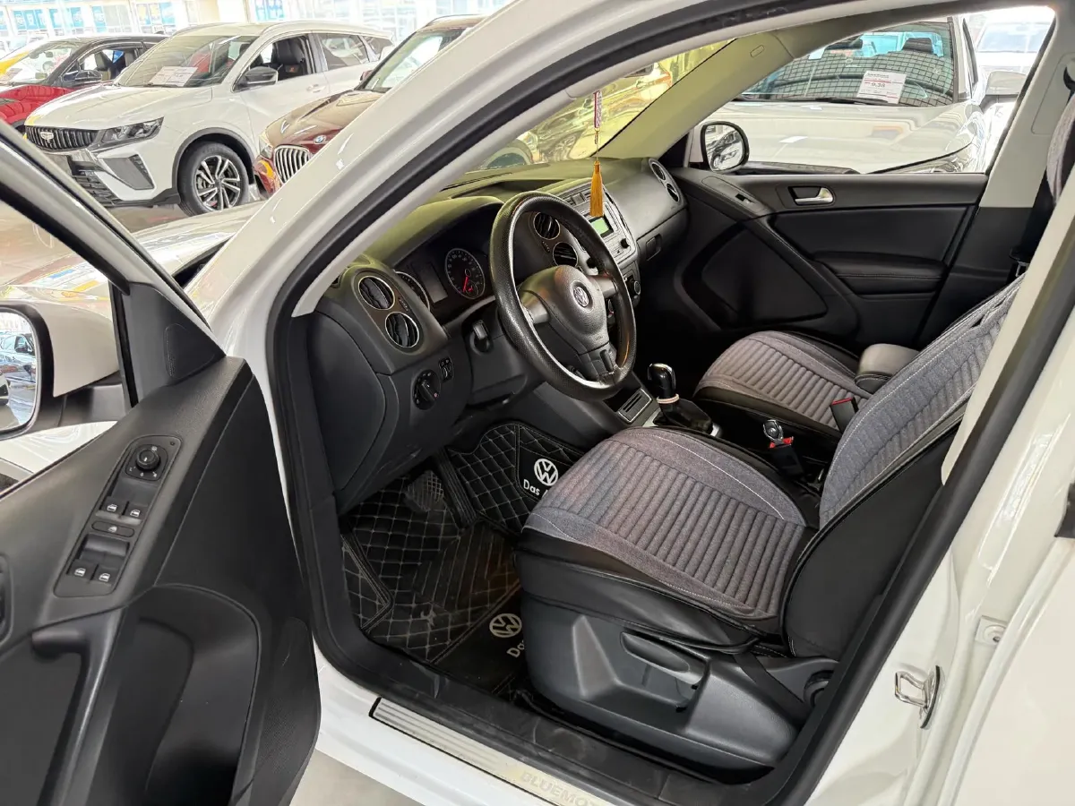 2017 MAXUS T60 2.0T 224HP L4 6AT,autocango,china used car exporter,china ev exporter,chinese used car exporter,chinese used ev exporter