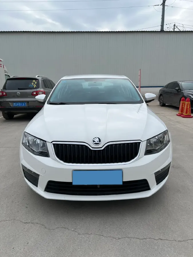 2017 Skoda Octavia 1.6L 110HP L4 6AT,autocango,china used car exporter,china ev exporter,chinese used car exporter,chinese used ev exporter