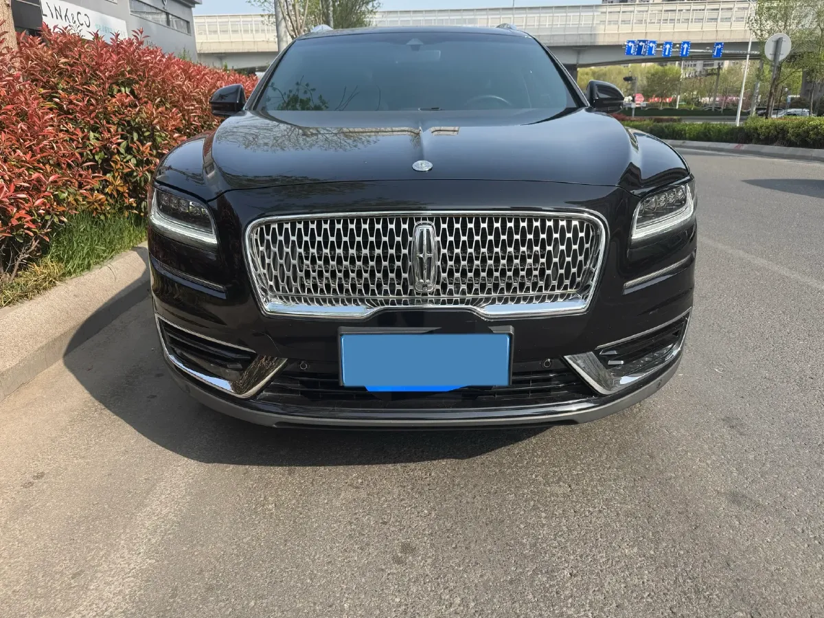 2019 Lincoln Nautilus 2.7T 329HP V6 8AT,autocango,china used car exporter,china ev exporter,chinese used car exporter,chinese used ev exporter