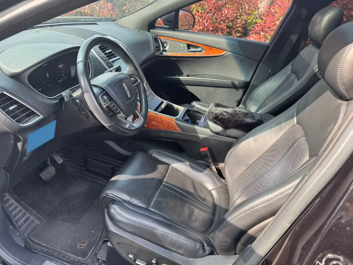 2019 Lincoln Nautilus 2.7T 329HP V6 8AT,autocango,china used car exporter,china ev exporter,chinese used car exporter,chinese used ev exporter