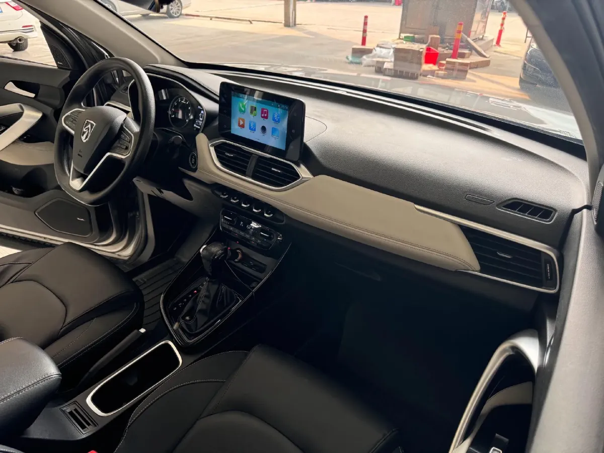 2019 BaoJun 530 1.5T 151HP L4 CVT,autocango,china used car exporter,china ev exporter,chinese used car exporter,chinese used ev exporter