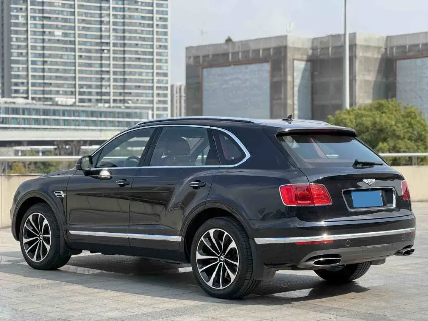 2017 Bentley Bentayga 6.0T 608HP W12 8AT,autocango,china used car exporter,china ev exporter,chinese used car exporter,chinese used ev exporter
