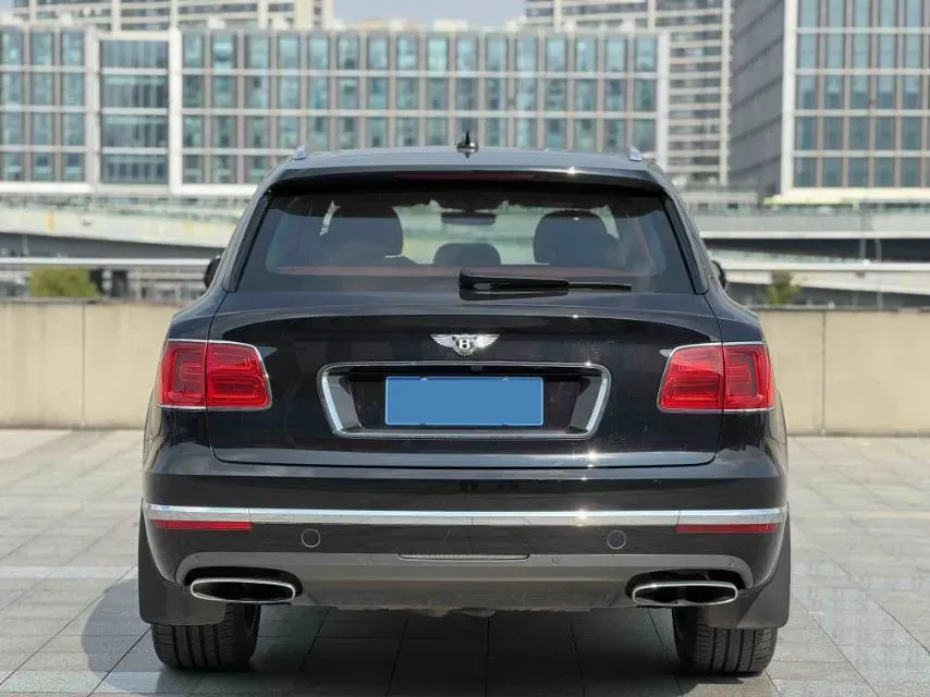 2017 Bentley Bentayga 6.0T 608HP W12 8AT,autocango,china used car exporter,china ev exporter,chinese used car exporter,chinese used ev exporter