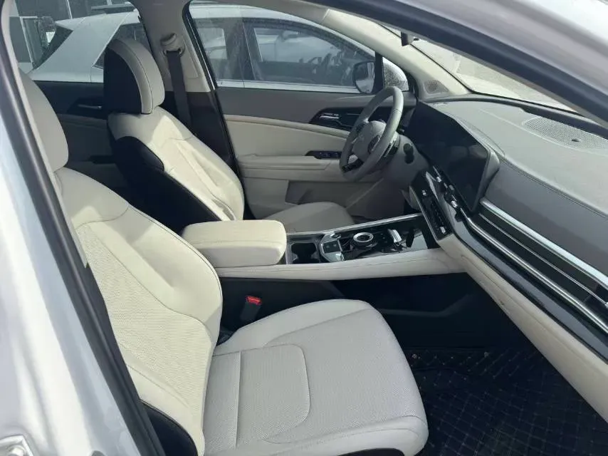 2025 Kia Sportage 1.5T 200HP L4 8AT,autocango,china used car exporter,china ev exporter,chinese used car exporter,chinese used ev exporter