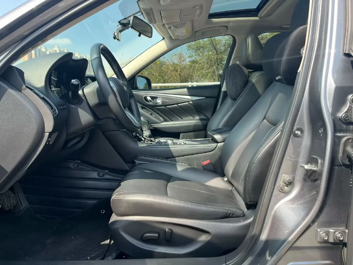 2021 Infiniti Q50L 2.0T 211HP L4 7AT,autocango,china used car exporter,china ev exporter,chinese used car exporter,chinese used ev exporter