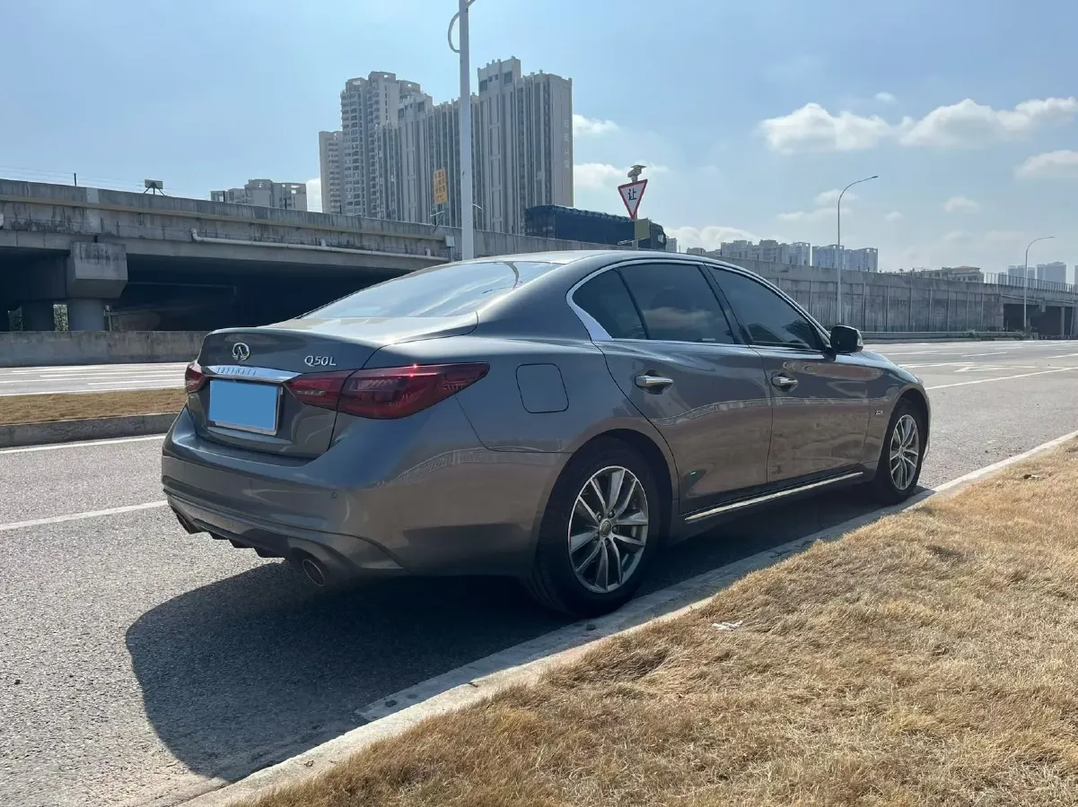 2021 Infiniti Q50L 2.0T 211HP L4 7AT,autocango,china used car exporter,china ev exporter,chinese used car exporter,chinese used ev exporter