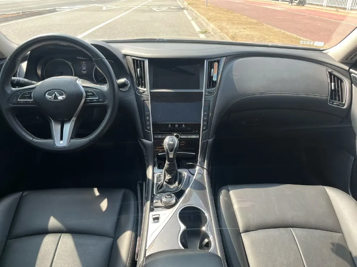 2021 Infiniti Q50L 2.0T 211HP L4 7AT,autocango,china used car exporter,china ev exporter,chinese used car exporter,chinese used ev exporter