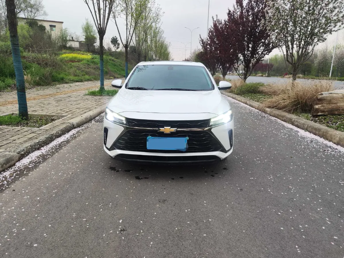 2024 Chevrolet Monza 1.5L 113HP L4 6DCT,autocango,china used car exporter,china ev exporter,chinese used car exporter,chinese used ev exporter