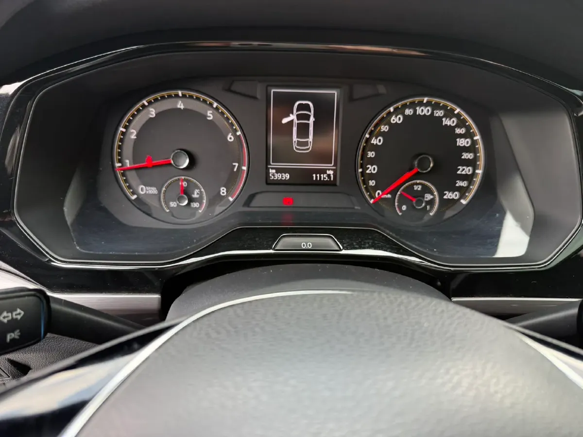 2019 Dongfeng RuiQi 6 2.4L 158HP L4 5MT,autocango,china used car exporter,china ev exporter,chinese used car exporter,chinese used ev exporter