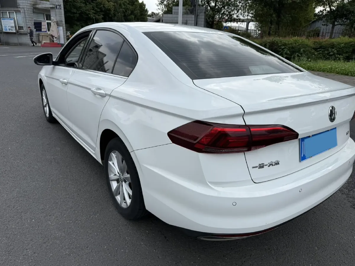 2019 Dongfeng RuiQi 6 2.4L 158HP L4 5MT,autocango,china used car exporter,china ev exporter,chinese used car exporter,chinese used ev exporter