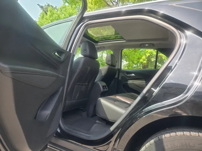 2021 Chevrolet Equinox 2.0T 237HP L4 9AT,autocango,china used car exporter,china ev exporter,chinese used car exporter,chinese used ev exporter